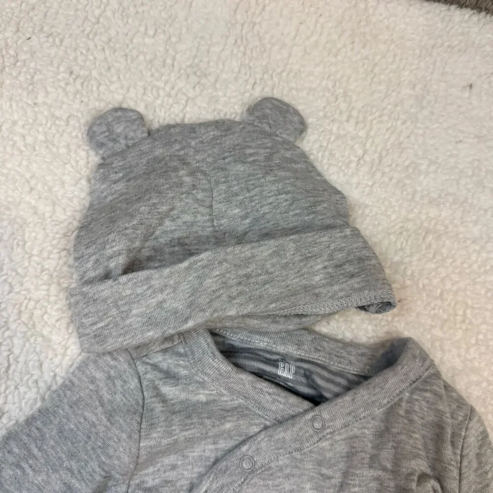 GAP nwt baby